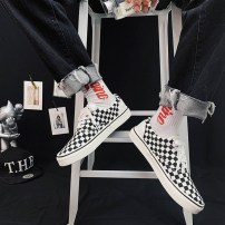 Молодежные кеды в клетку черно белые фото